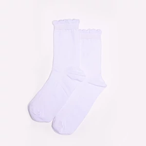 Női bokazokni áttört virágos fehér