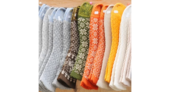 Térdzoknik, Sízoknik és Meleg Téli-Őszi Zoknik: A Kényeztető Zoknik Széles Világa