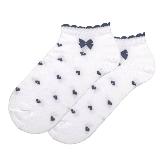 Női titokzokni fehér csipke alapú - sötétkék szíves masni 